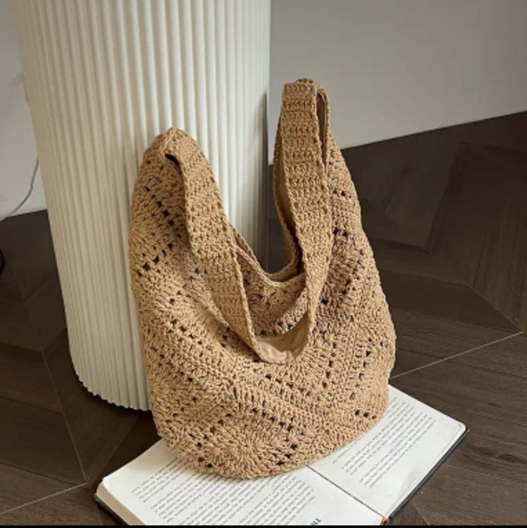 Crochet Floral Pattern Shoulder Bag - Picture 2 of 4